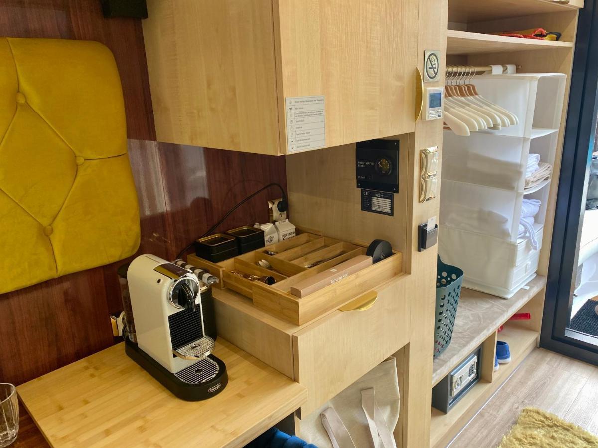 Hausboot Mit Traumlage In Luebeck-Travemuende Hotel Екстериор снимка