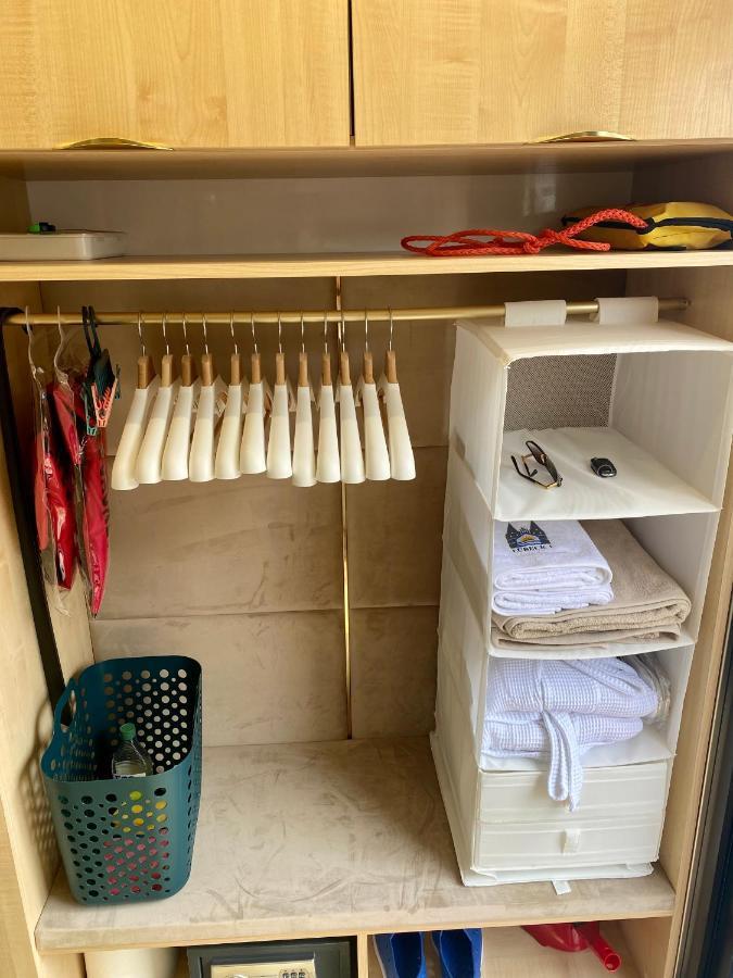 Hausboot Mit Traumlage In Luebeck-Travemuende Hotel Екстериор снимка